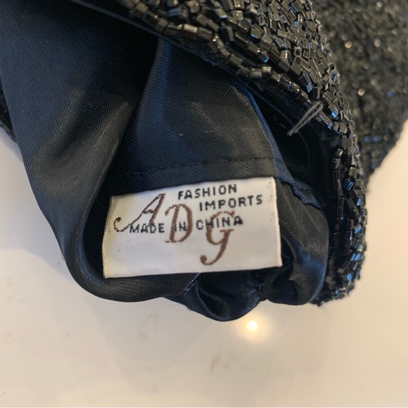 Multicolored Hand Beaded Clutch Purse w/ Hidden Hearts Fully Lined Snap Closure - Picture 6 of 7